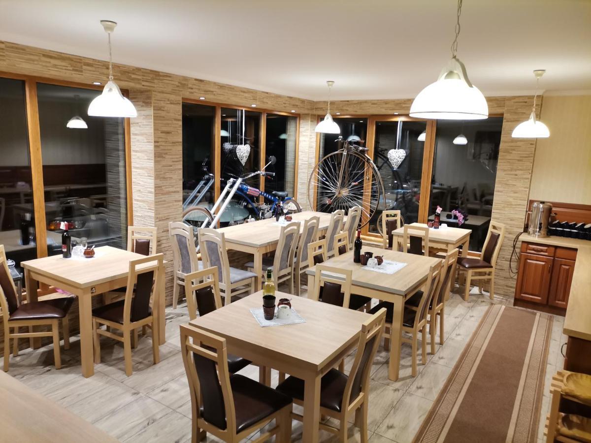 Udany Villa Apartament Щирк Екстер'єр фото